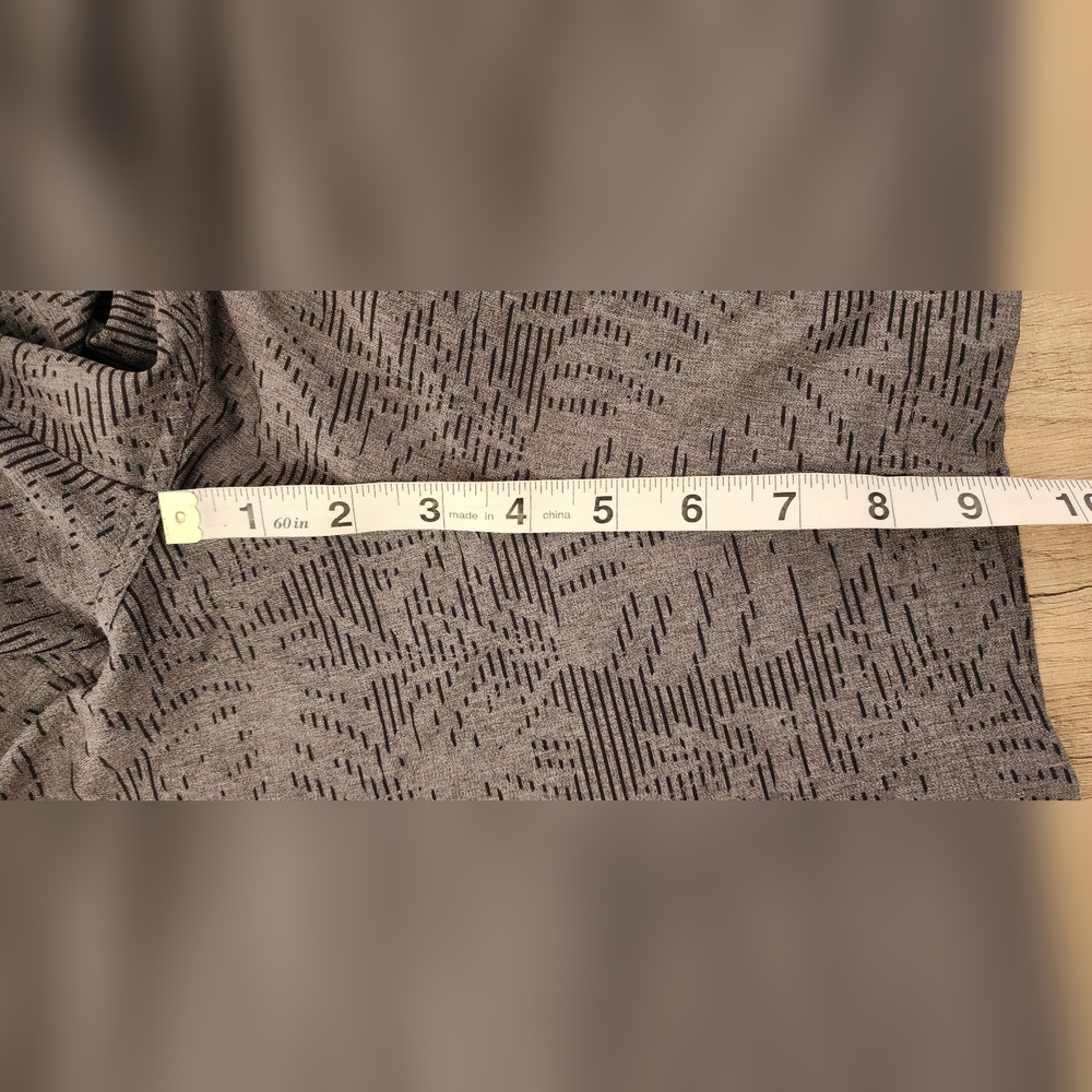 TravisMathew Gray Tropical Performance Golf Shorts Size 32 Stretch Lightweight - Picture 7 of 8